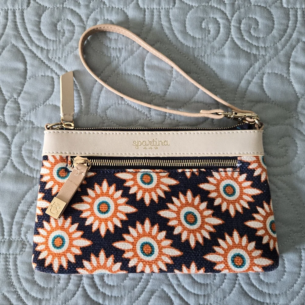 Spartina 449 Wristlet - Picture 1 of 5